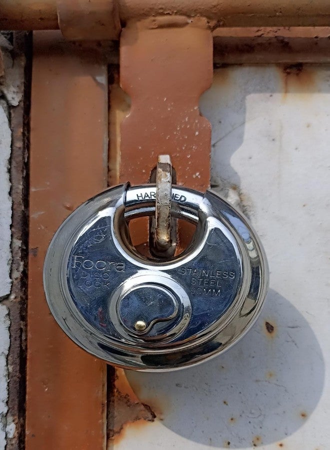 Foora Disc 90mm Door Polished Steel Lock with with 4 Hi-Tech Brass Separate Keys (Silver) Home Shutter Lock,Stainless Steel, Hardened Shackle, Glossy Rust Resistance.(Original Picture) - Image 4
